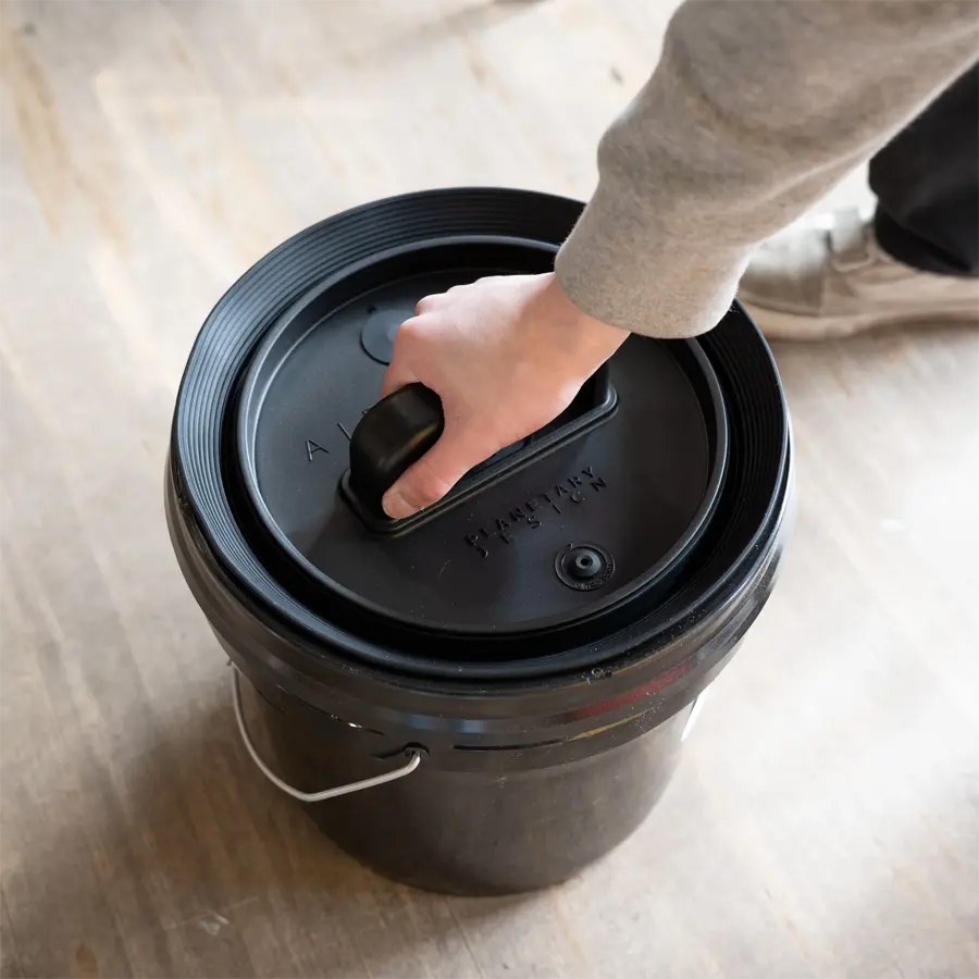 Airscape Bucket Insert - Planetary Design - Image 2