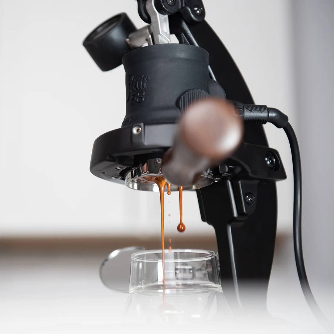 Flair 58mm Walnut Bottomless Portafilter - Image 16