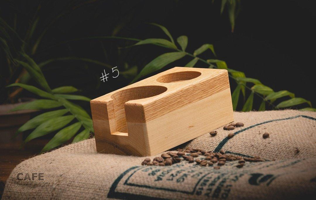 Station pour tasseur à café en bois faite à la main | Porte-filtre de 58 mm - Image 3